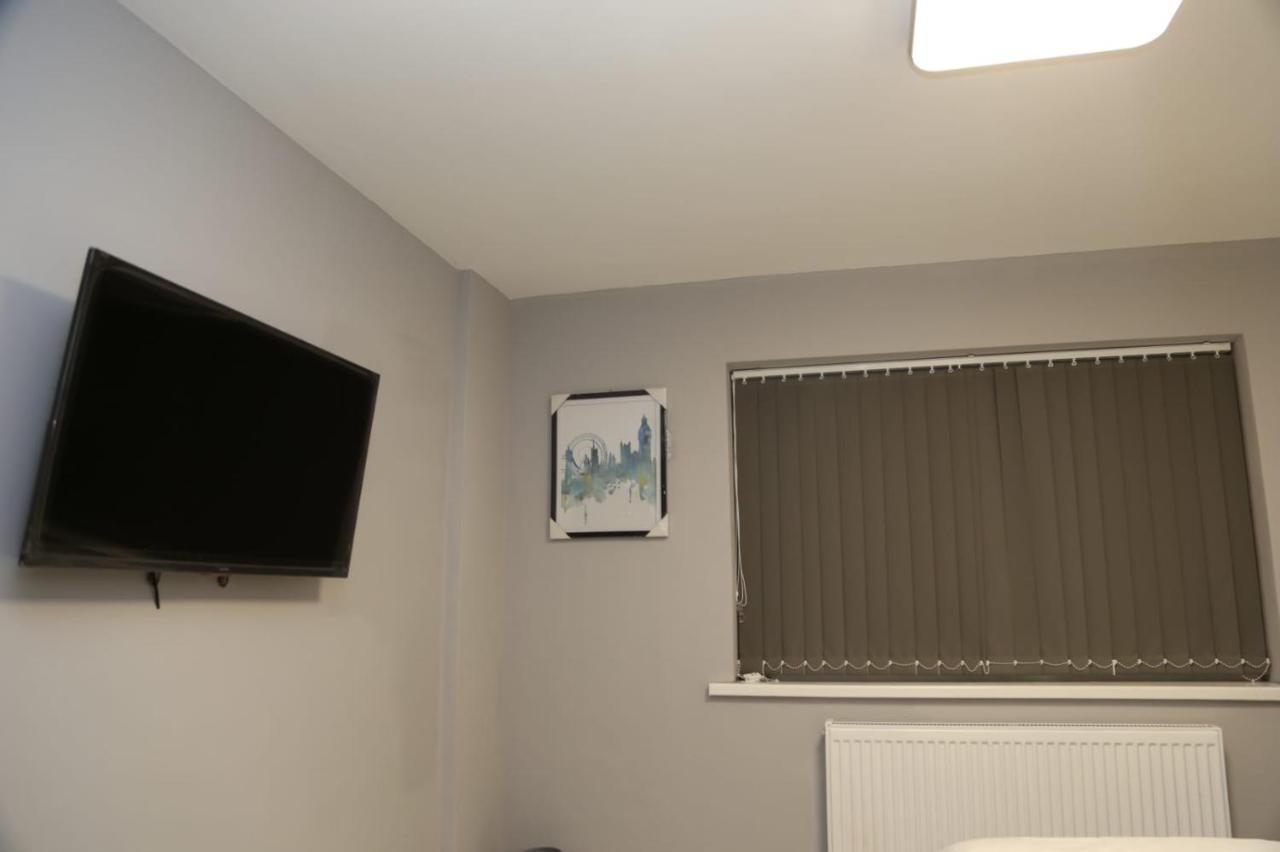A A Guest Rooms Woolwich Лондон Экстерьер фото